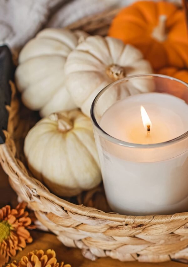 20 Easy Fall Mantle Decor To Recreate Today