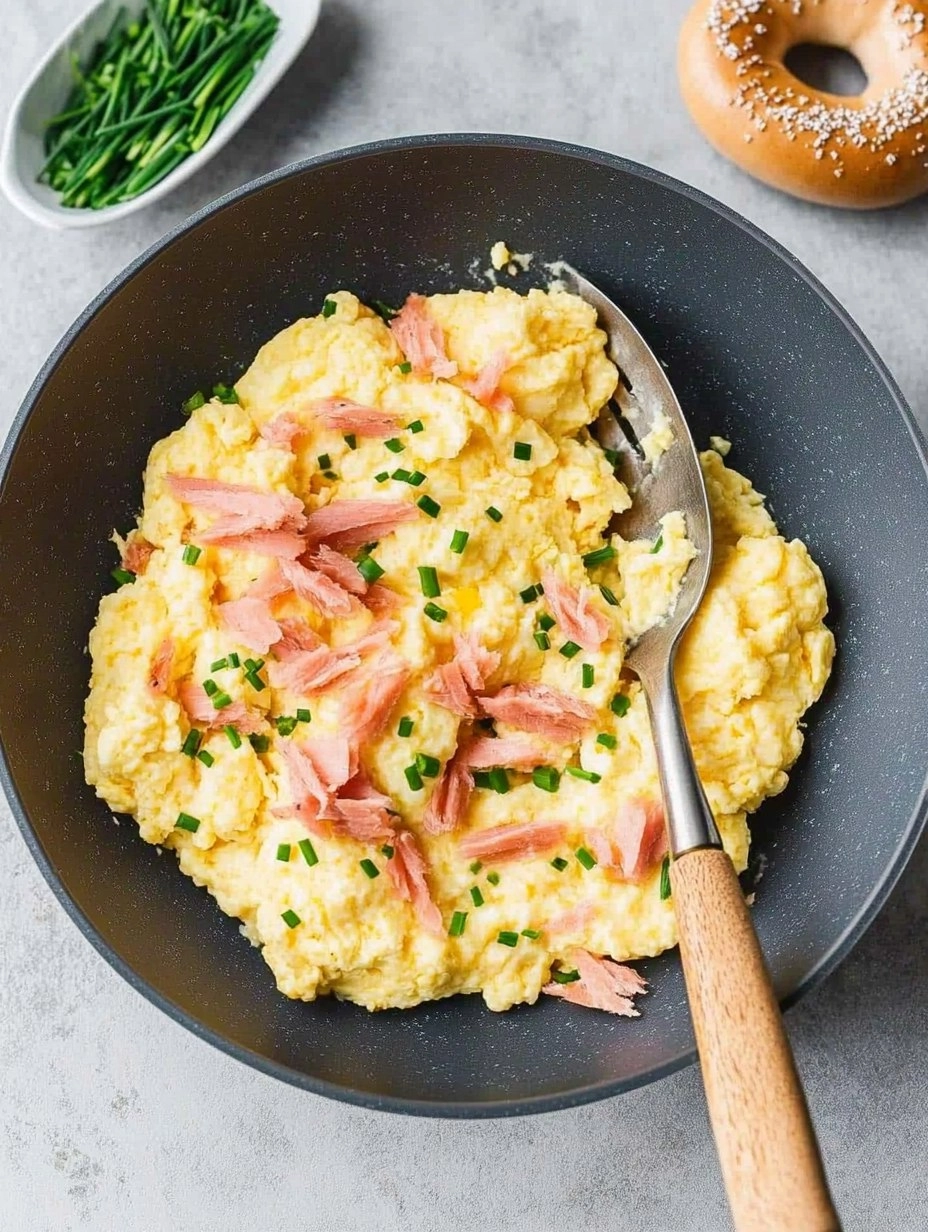 Soft Scrambled Eggs with Smoked Salmon & Chives (Toast or Bagel) 61 Soft Scrambled Eggs with Smoked Salmon & Chives (Toast or Bagel)