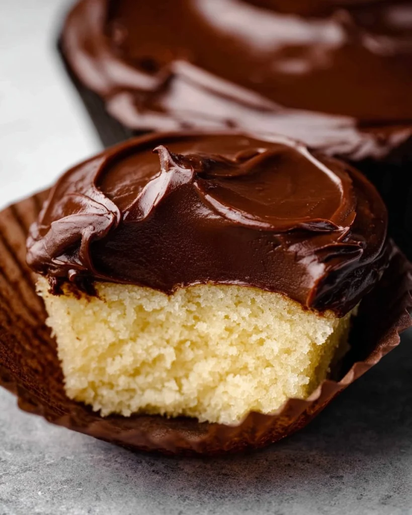 Chocolate-Sour-Cream-Frosting-Recipe